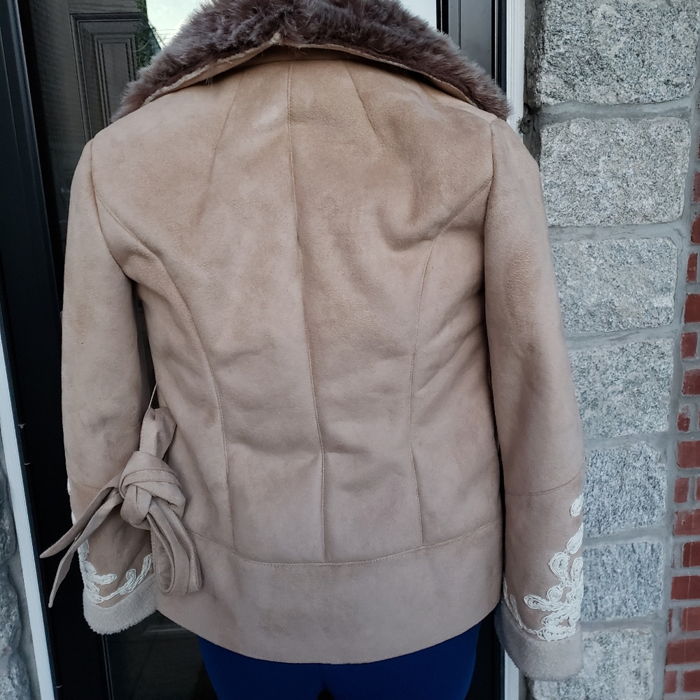 Faux suede and fur belted jacket - Picture 3 of 5